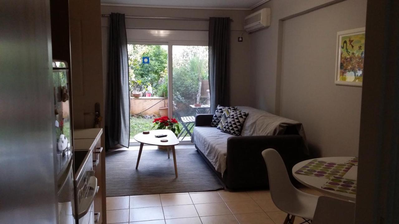 Athenian Apartment With Garden, Near Metro Station Chalandri Nu 3 エクステリア 写真